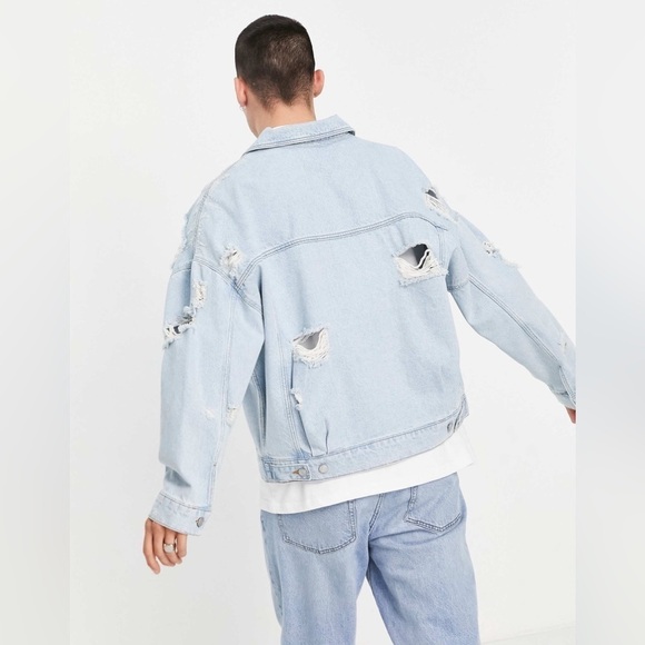 ASOS Oversized Denim Jacket In Mid Wash Blue With Rips - Picture 3 of 4